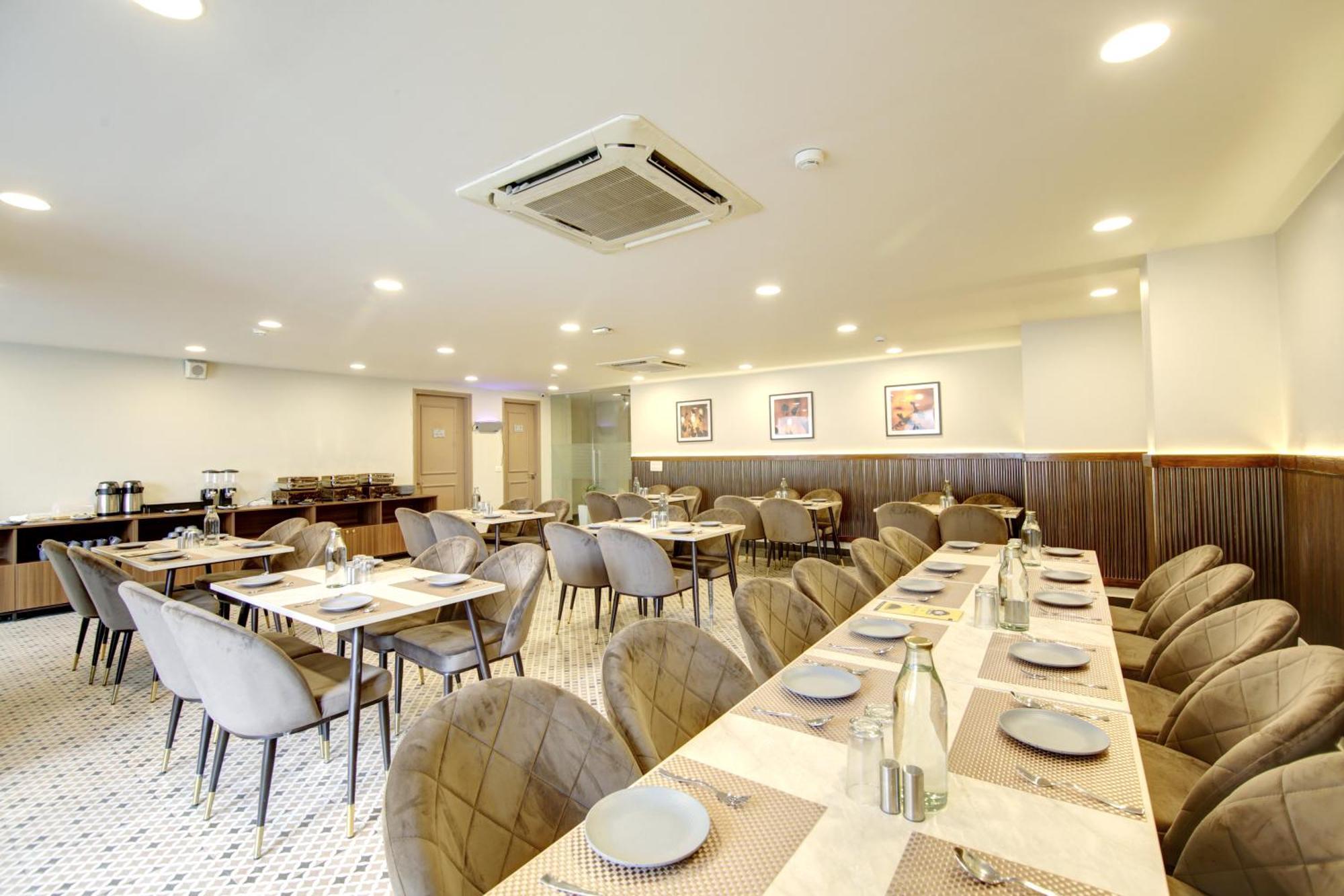 Saltstayz Select - Golf Course Road Гургаон Екстериор снимка