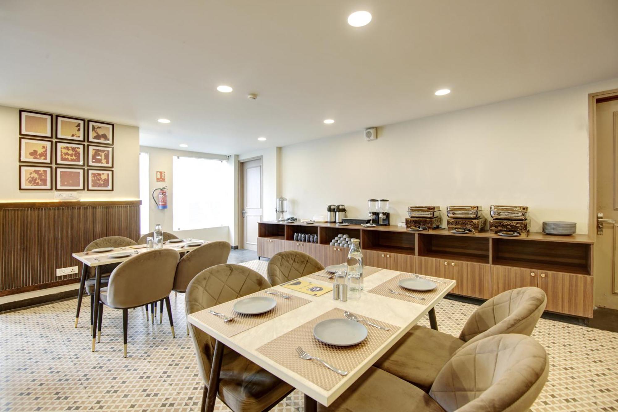 Saltstayz Select - Golf Course Road Гургаон Екстериор снимка