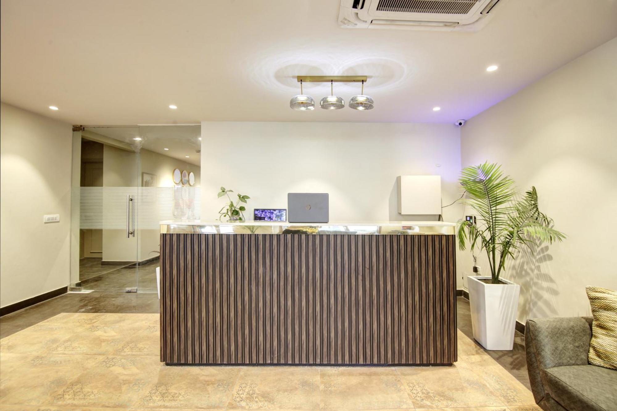 Saltstayz Select - Golf Course Road Гургаон Екстериор снимка