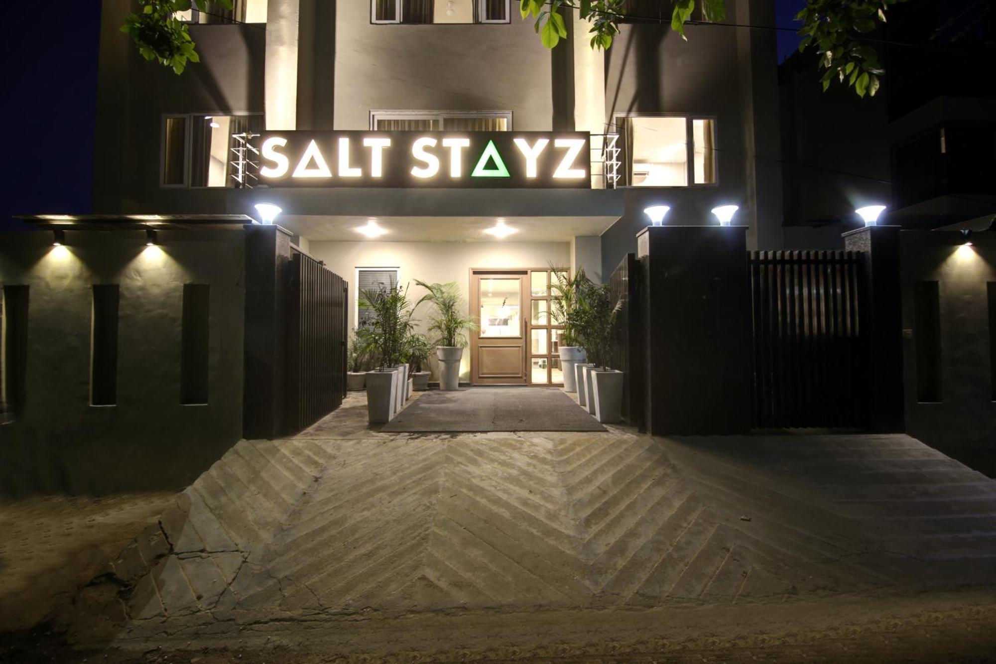 Saltstayz Select - Golf Course Road Гургаон Екстериор снимка